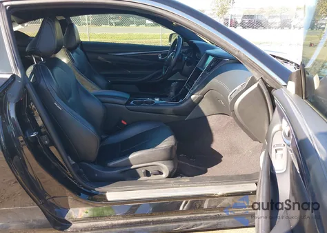 2017 Infiniti Q60 3.0T Red Sport 400 из США, поврежденный, VIN JN1FV7EL2HM701170